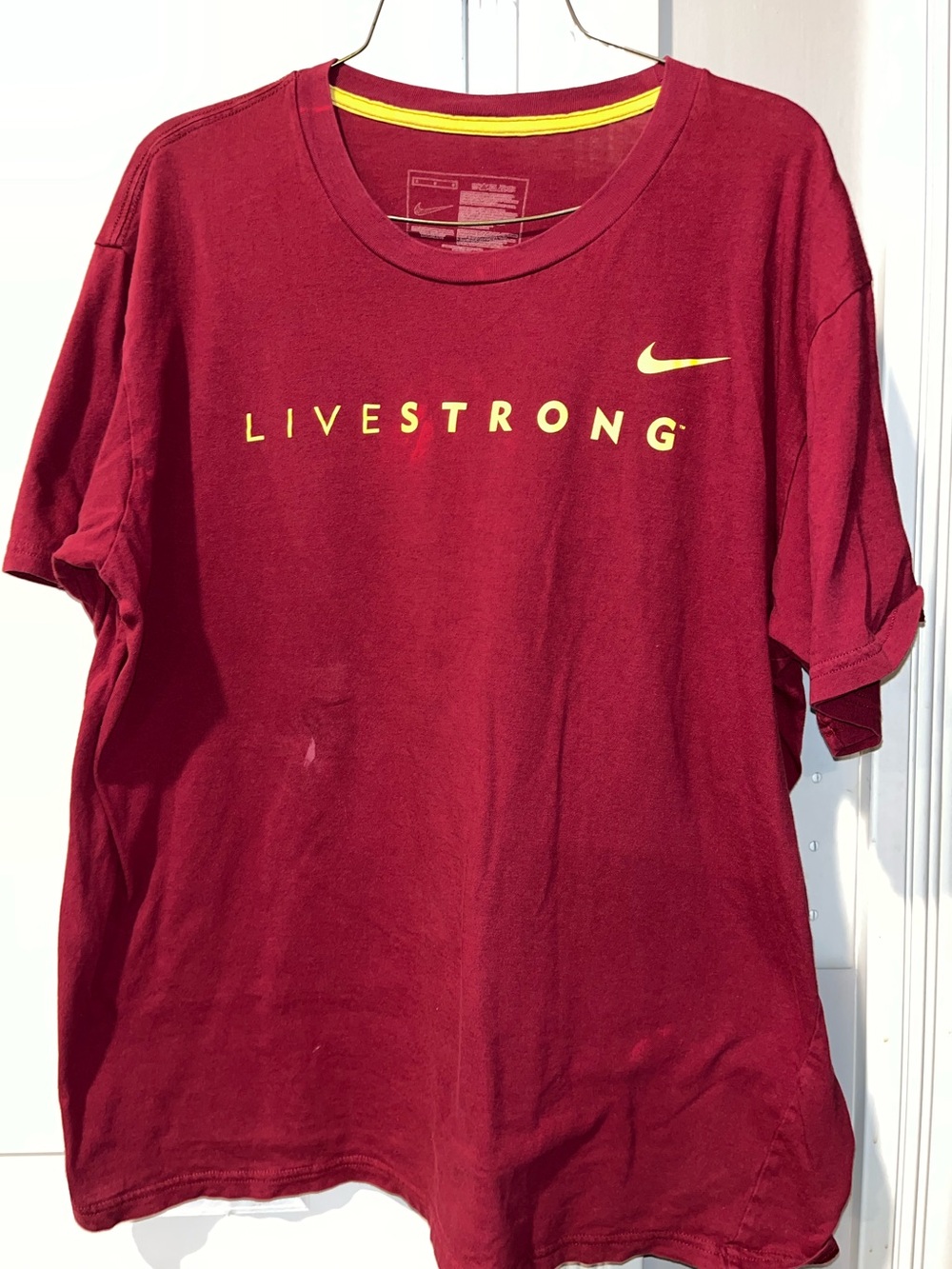 Nike LIVESTRONG Athletic T-Shirt Short Sleeves Size L